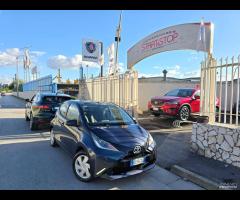 Toyota Aygo 1.0 VVT-i 69 CV 5 porte x-cool