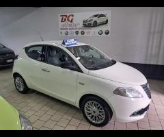 Lancia Ypsilon 1.2 ben unico prop 2011