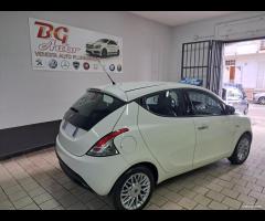 Lancia Ypsilon 1.2 ben unico prop 2011