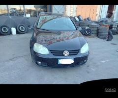 Ricambi Volkswagen Golf 5 1.6 FSI 116cv del 2005