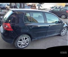 Ricambi Volkswagen Golf 5 1.6 FSI 116cv del 2005