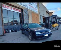 Ricambi Volkswagen Golf 4 1.9 TD 70cv del 2004