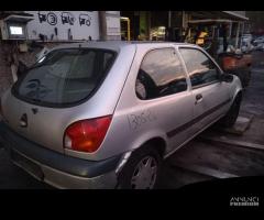 FORD FIESTA 1.2 B 2000 DHC PER RICAMBI