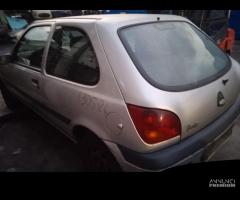 FORD FIESTA 1.2 B 2000 DHC PER RICAMBI