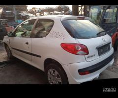 PEUGEOT 206 PLUS 1.1 B 2010 HFX PER RICAMBI