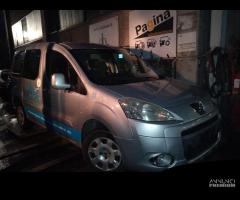 PEUGEOT PARTNER 1.6 TD 2011 9HX PER RICAMBI