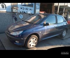 PEUGEOT 206 1.4 TD 2003 8HX PER RICAMBI