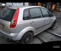 FORD FIESTA 1.4 TD 2006 F6JB PER RICAMBI