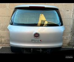 Portellone baule posteriore Fiat 500L 2015