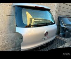 Portellone baule posteriore Fiat 500L 2015