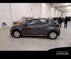 TOYOTA YARIS Hybrid Business MY20 5 PORTE