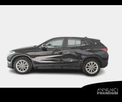 BMW X2 sDrive 18d Business X