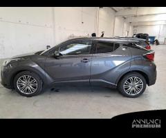 TOYOTA C-HR 1.8H 98CV E-CVT Lounge