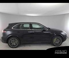 PORSCHE CAYENNE 3.0 V6 E-HYBRID Autom.