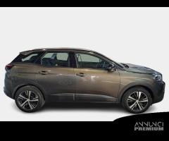 PEUGEOT 3008 BlueHDI 130 EAT8 S/S Business - 1