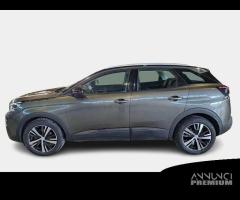 PEUGEOT 3008 BlueHDI 130 EAT8 S/S Business - 2