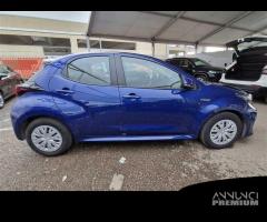 TOYOTA YARIS Hybrid Business MY20 5 PORTE - 1