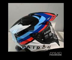 Casco Airoh COMMANDER 2 DOOM Black Gloss