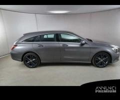 MERCEDES-BENZ CLA 200 d Auto 4Matic Business Extra - 1