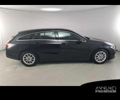 MERCEDES-BENZ CLA 200 d Automatic Business SHOOTIN