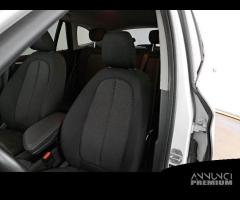 BMW X1 xDrive 18d Business Advantage Autom. - 5