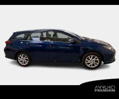 TOYOTA AURIS WAGON Touring Sports Hybrid Business - 1