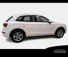 AUDI Q5 40 TDI Business Sport quattro S tronic - 1