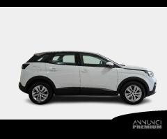 PEUGEOT 3008 PureTech Turbo 130 S/S Active