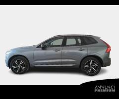 VOLVO XC60 B4 AWD Geartronic R-Design