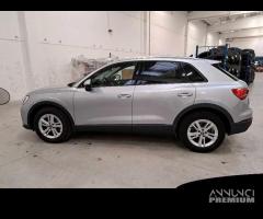 AUDI Q3 35 TDI S tronic Business