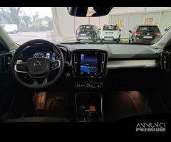 VOLVO XC40 D3 AWD automatico Momentum Pro