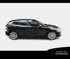 BMW 120 Business Advantage aut. 5 PORTE