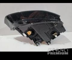 AUDI A4 B8 8K0 FAROANTERIORE CON SOLLEVATORE XENON