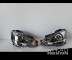 MERCEDES C W204 FARO ILS - SINISTRO 12619