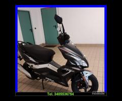 SCOOTER 125cc DISPONIBILE ANCHE A RATE