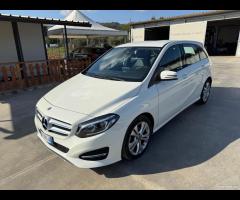 Mercedes-benz B 180 B 180 d Premium