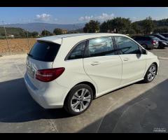 Mercedes-benz B 180 B 180 d Premium