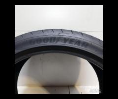 2 GOMME 305 30 21 GOODYEAR 30382