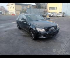 Mercedes Classe C W204 220TD 646 Per Ricambi