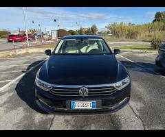 Volkswagen Passat 2.0 TDI DSG 150cv Highline - 11