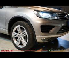 Volkswagen Touareg 3.0 TDI 204 CV tiptronic BlueMo - 14