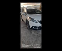 peugeot 2008 x RICAMBI