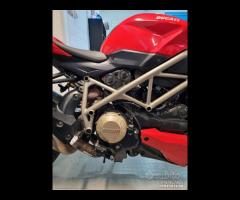 Ducati Streetfighter 1098 V2 - 2010 FINANZIAB - 17