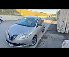 Lancia Ypsilon 1.2 69 CV 5 porte Platinum