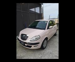 Lancia Ypsilon 1.2 60cv-si Neop - Garanz 12 mesi