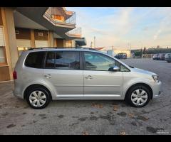 Volkswagen Touran 1.4 Metano - Neopatentati - 16