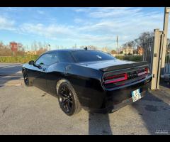 Dodge Challenger 3.6 V6 SXT 305cv AT8 - 14