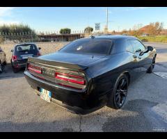 Dodge Challenger 3.6 V6 SXT 305cv AT8 - 15