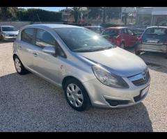 Opel Corsa 1.2 5 porte Club