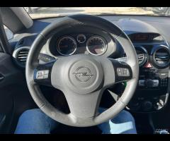 Opel Corsa 1.2 5 porte Club - 12